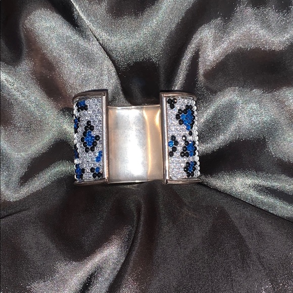 Bangle - Picture 2 of 2